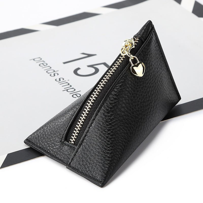 Women's First Layer Cowhide Small Exquisite And Creative Mini Coin Purse $18.77 Dana Fashion Color: Black Women's Bags Product information: Pattern: solid color Color: yellow, red, green, blue, black, orange Applicable Gender: Female Leather features: fir
