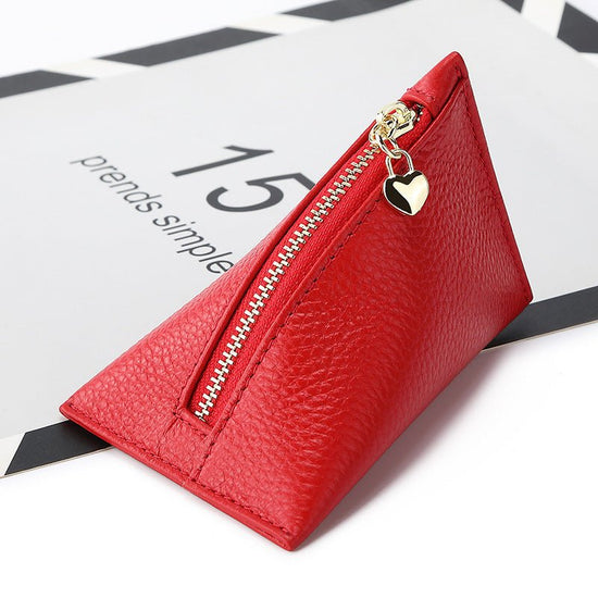 Women's First Layer Cowhide Small Exquisite And Creative Mini Coin Purse $18.77 Dana Fashion Color: Red Women's Bags Product information: Pattern: solid color Color: yellow, red, green, blue, black, orange Applicable Gender: Female Leather features: first