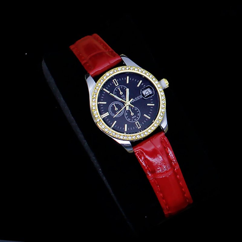 Women's Five-piece Square Jewelry Watch $29.76 Dana Fashion Color: Black Face Red Band Watch Women's Accessories Product information: Watch-buttom material: Stainless steel Crown type: Spiral crown Mirror material: ordinary glass mirror Dial diameter: 34m