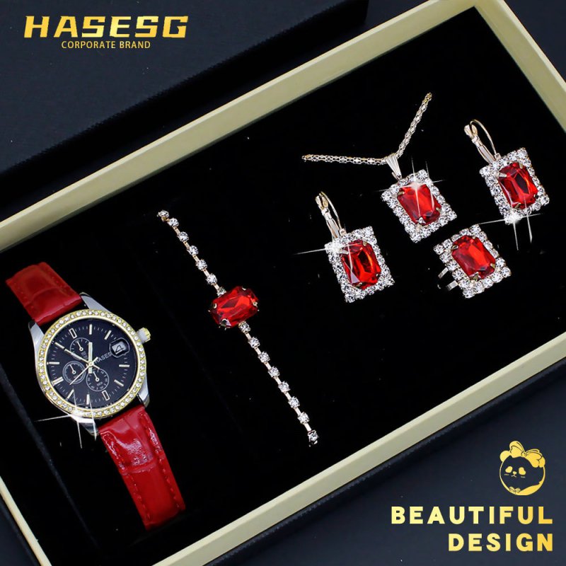 Women's Five-piece Square Jewelry Watch $29.76 Dana Fashion Color: Black Face Red Band Watch Women's Accessories Product information: Watch-buttom material: Stainless steel Crown type: Spiral crown Mirror material: ordinary glass mirror Dial diameter: 34m