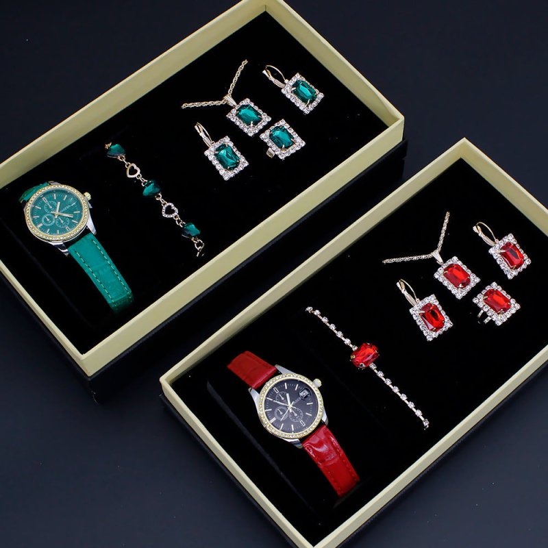 Women's Five-piece Square Jewelry Watch $29.76 Dana Fashion Color: Black Face Red Band Watch Women's Accessories Product information: Watch-buttom material: Stainless steel Crown type: Spiral crown Mirror material: ordinary glass mirror Dial diameter: 34m
