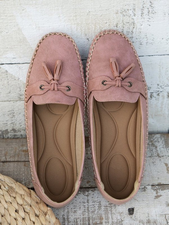 Women's Flat Pumps Loafers Plus Size $39.90 Dana Fashion Color: Pink Size: 36 Women's shoes Product information: Pattern: solid color Lining material: PU Applicable sports: Universal Color: navy blue, black, brown, khaki, gray, pink Upper height: low top
