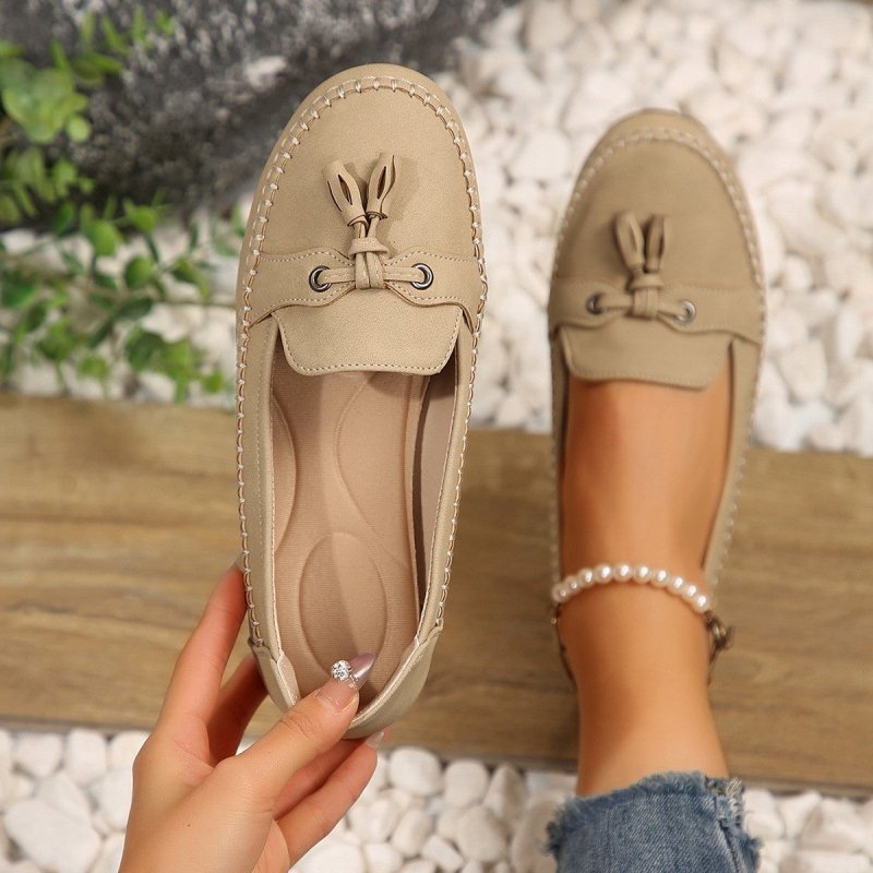 Women's Flat Pumps Loafers Plus Size $39.90 Dana Fashion Color: Khaki Size: 36 Women's shoes Product information: Pattern: solid color Lining material: PU Applicable sports: Universal Color: navy blue, black, brown, khaki, gray, pink Upper height: low top