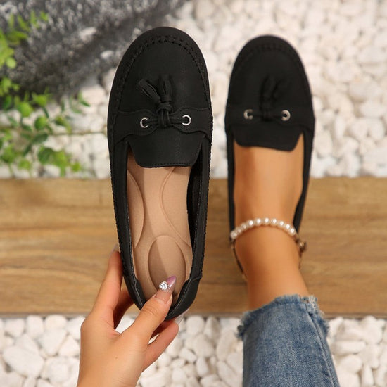 Women's Flat Pumps Loafers Plus Size $39.90 Dana Fashion Color: Black Size: 36 Women's shoes Product information: Pattern: solid color Lining material: PU Applicable sports: Universal Color: navy blue, black, brown, khaki, gray, pink Upper height: low top