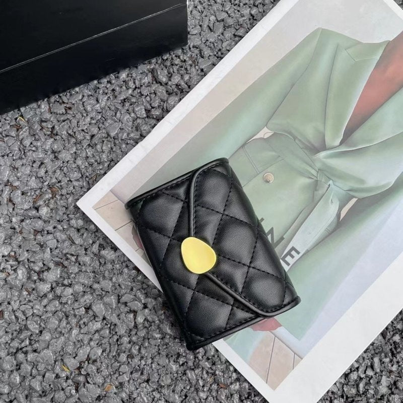 Women's Flip Rhombus Leather Short Wallet $24.86 Dana Fashion Color: Black Women's Bags Product information: Material: genuine leather Cortical features: sheepskin Wallet fold count: 20% off Material texture: Nylon Colors: black, blue, gray, pink, yellow