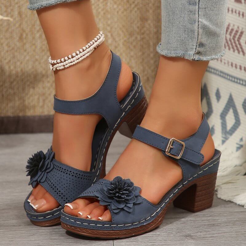 Women's Flowers Chunky Heel Sandals Summer Plus Size Platform Shoes $29.90 Dana Fashion Color: Dark Blue Size: 36 Women's shoes Product information: Lining material: PU Toe holder shape: round head Color: black, dark brown, dark blue, Milky White Shoe Upp