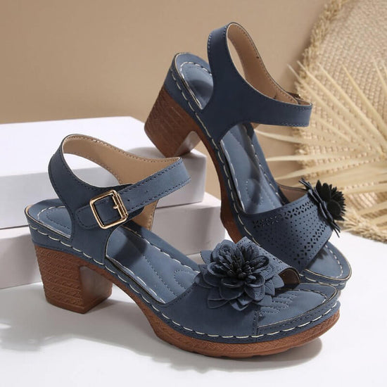 Women's Flowers Chunky Heel Sandals Summer Plus Size Platform Shoes $29.90 Dana Fashion Color: Beige Size: 36 Women's shoes Product information: Lining material: PU Toe holder shape: round head Color: black, dark brown, dark blue, Milky White Shoe Upper m