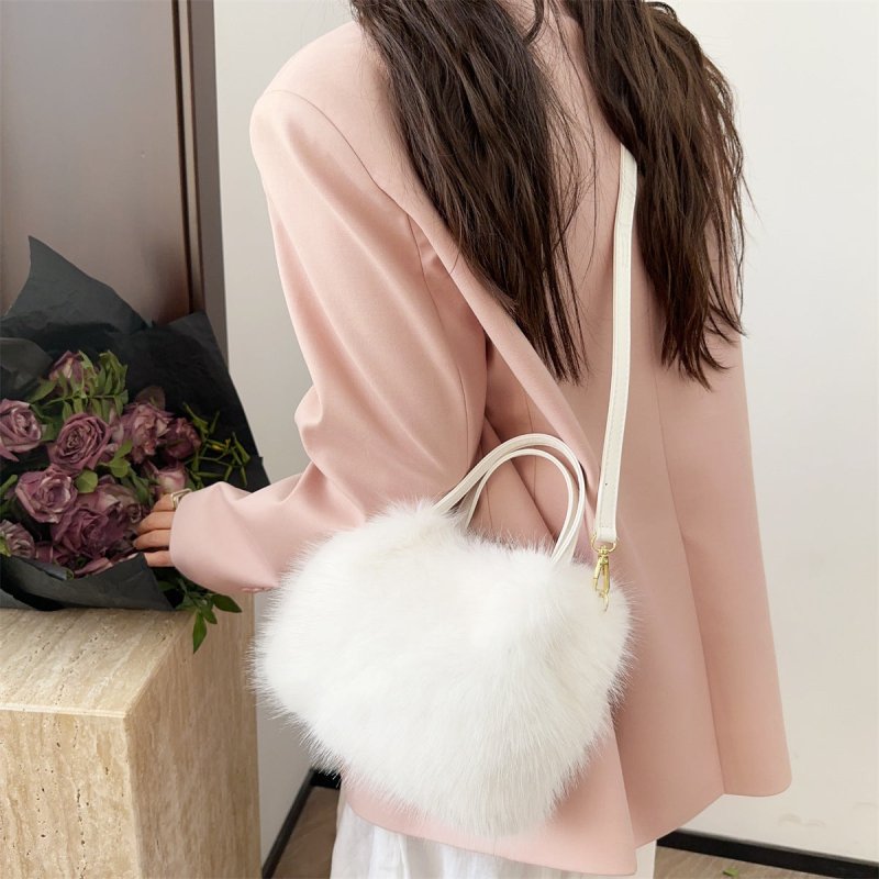 Women's Fox Fur-style Tote Bag $46.53 Dana Fashion Color: Apricot Size: 23X16X15cm Women's Bags Product information: Color: Camel, apricot, white, black Outer bag type: Three-dimensional pocket Hardness: medium and soft Material: Polyester Suitcase shape: