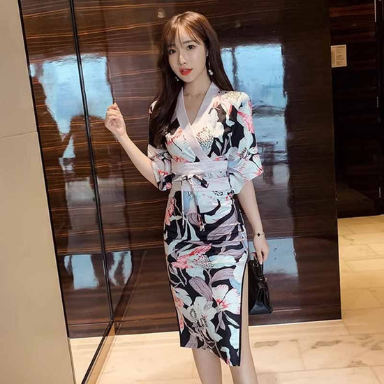 Women's French Retro Kimono Color Improved Hanfu Dress $47.50 Dana Fashion Color: Black Size: L Women's clothing Product information: Pattern: plants and flowers Color: Black (send belt), blue (send Belt) Size: S,M,L Style type: artistic retro Popular ele