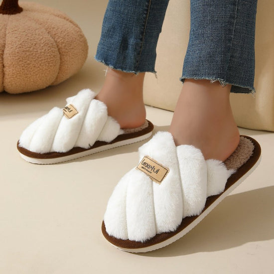 Women's Fur Fall And Winter Outer Wear Non-slip Indoor Platform Home Cotton Slippers $34.50 Dana Fashion Color: Black Size: 36to37 Women's shoes Product information: Pattern: solid color Lining material: Cotton Color: pink, black, white, khaki Heel height