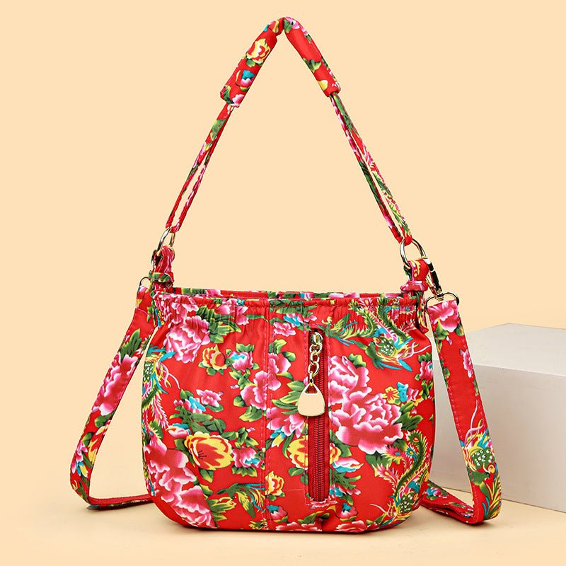 Women's Handbag Vintage Shoulder Large-capacity Crossbody Bag $29.00 Dana Fashion Color: Black Women's Bags Product information: Lining texture: polyester cotton Color: black, light brown, wine red, colorful Hardness: soft Material: PU Suitcase shape: buc