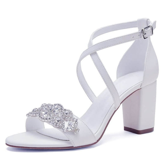 Women's High Heel White Classic Chunky Heel Shoes $85.50 Dana Fashion Color: White Size: 36 Women's shoes Product information: Lining material: Microfiber Scaffold shape: round head Color: white, ivory white Shoe top material: PU Size: 36,37,38,39,40,41,4
