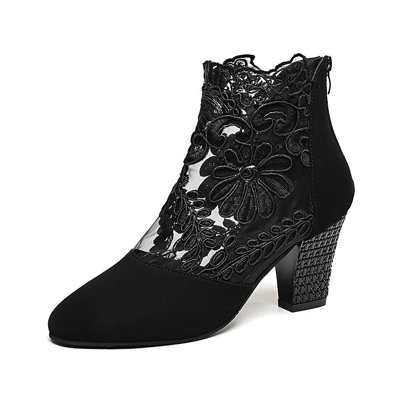 Women's Lace Mesh Chunky Heel Sandals $42.54 Dana Fashion Color: Black Size: 35 Women's shoes Product information: Lining material: unlined Toe bracket shape: Tip Color: black, white Shoe Upper material: Mesh Size: 35, 36, 37, 38, 39, 40, 41, 42, 43 Weari