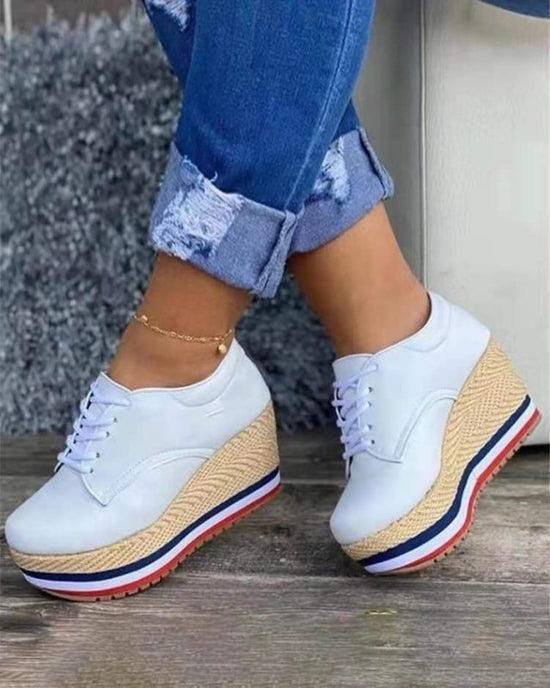Women's Lace-up Wedge Braided Shoes $37.89 Dana Fashion Color: Black Size: 36 Women's shoes Product information: Applicable sports: Universal Color: white, black Upper height: Middle top Heel shape: English muffin heel Size: 36, 37, 38, 39, 40, 41, 42 Sol