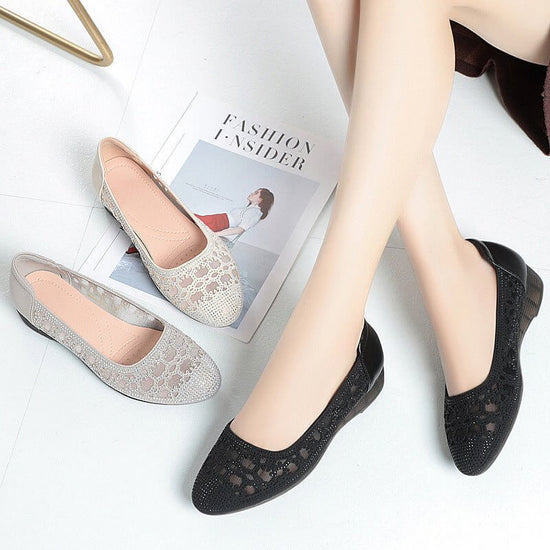 Women's Leather Shoes Low Heel Perforated Breathable Sandals $69.50 Dana Fashion Color: Beige Gray Size: 35 Women's shoes Product information: Color: black, beige, beige gray Heel height: low heel (1-3CM) Size: 35, 36, 37, 38, 39, 40, 41, 42, 43 Sole mate