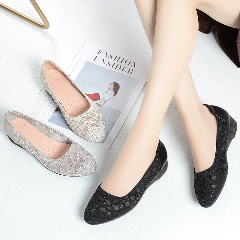 Women's Leather Shoes Low Heel Perforated Breathable Sandals $69.50 Dana Fashion Color: Beige Gray Size: 35 Women's shoes Product information: Color: black, beige, beige gray Heel height: low heel (1-3CM) Size: 35, 36, 37, 38, 39, 40, 41, 42, 43 Sole mate