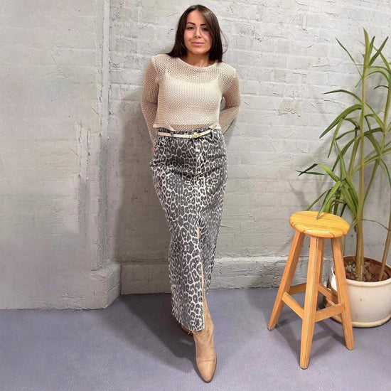 Women's Leopard Print Straight Ankle-length Skirt $59.00 Dana Fashion Color: Leopard Print Size: L Women's clothing Product information: Category: skirt Color: Leopard print Main fabric composition: Cotton Size: S,M,L Style: sexy style Note: 1. Asian size
