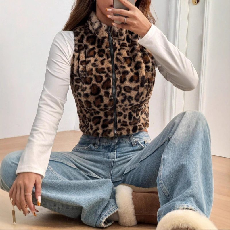 Women's Leopard Vest Fashion Cool Top $23.99 Dana Fashion Color: Leopard Print Size: L Women's clothing Product information: Fabric name: Polyester Color: Leopard print Size: S,M,L,XL,XXL Applicable Gender: Female Style: Elegant style Note: 1. Asian sizes