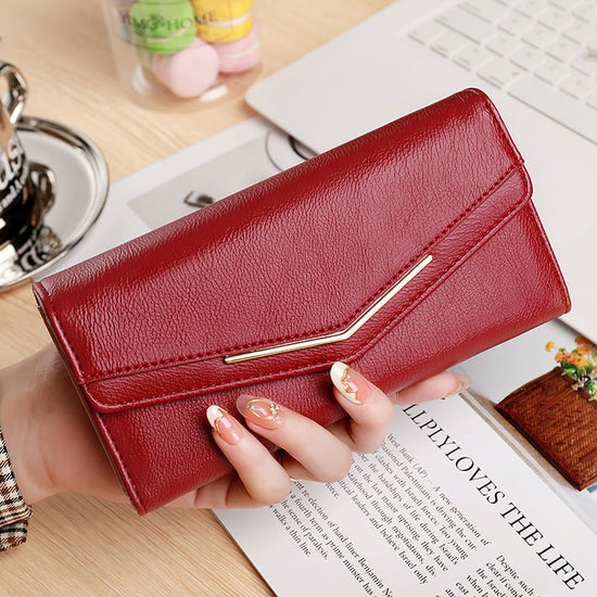 Women's Long Three-fold Stitching Fashion Multi-card-slot Leather Oil Wax Leather Large-capacity Wallet $23.81 Dana Fashion Color: Red Women's Bags Product information: Pattern: solid color Color: black, gray, brown, green, red, pink Function: ultra-light