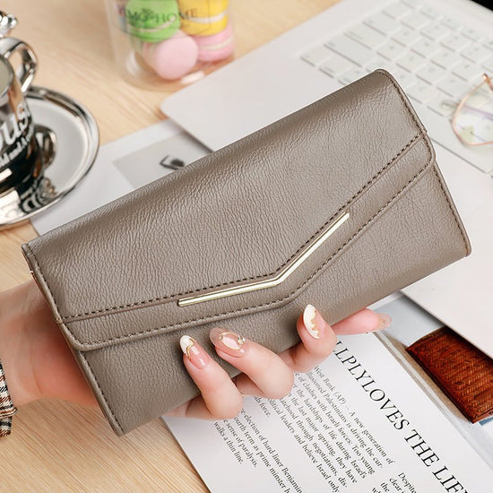 Women's Long Three-fold Stitching Fashion Multi-card-slot Leather Oil Wax Leather Large-capacity Wallet $23.81 Dana Fashion Color: Gray Women's Bags Product information: Pattern: solid color Color: black, gray, brown, green, red, pink Function: ultra-ligh