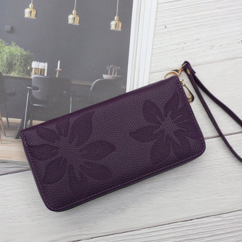 Women's Long Wallet Versatile Large Capacity $16.26 Dana Fashion Color: Black Women's Bags Product information: Lining texture: Polyester Color: Black C079-131, red C079-131, rose C079-131, coffee C079-131, Highland C079-131, dark purple C079-131, Brown C