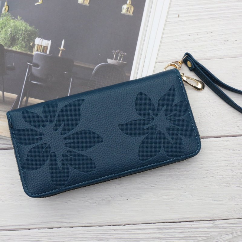 Women's Long Wallet Versatile Large Capacity $16.26 Dana Fashion Color: Black Women's Bags Product information: Lining texture: Polyester Color: Black C079-131, red C079-131, rose C079-131, coffee C079-131, Highland C079-131, dark purple C079-131, Brown C