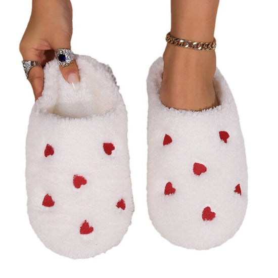 Women's Non-slip Thick-soled Heart Toe Cap Fluffy Slippers $24.90 Dana Fashion Color: Black Size: 36to37 Women's shoes Product information: Color: white, pink, black, khaki Shoe Upper material: Plush Size: 36-37 (smaller size),38-39 (smaller size),40-41 (