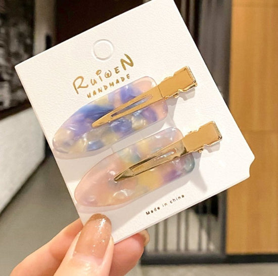 Women's Paper Bangs Broken Hair Acetate Seamless Barrettes $11.33 Dana Fashion Color: Mermaid 4 Pieces Women's Accessories Product information: Processing Technology: manual Applicable population: Female Material: acetic acid Style: fashion OL Packing lis