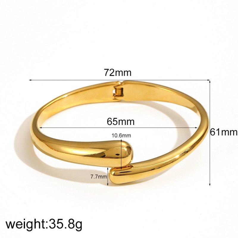 Women's Pearl Titanium Steel Bracelet $27.00 Dana Fashion Color: TB7158 Women's Accessories Product information: Treatment Process: Electroplating Color: TB7059,TB7059-CZ,TB7059-MX,TB7059-PE,TB7158 Material: Stainless steel Popular elements: round, ring P