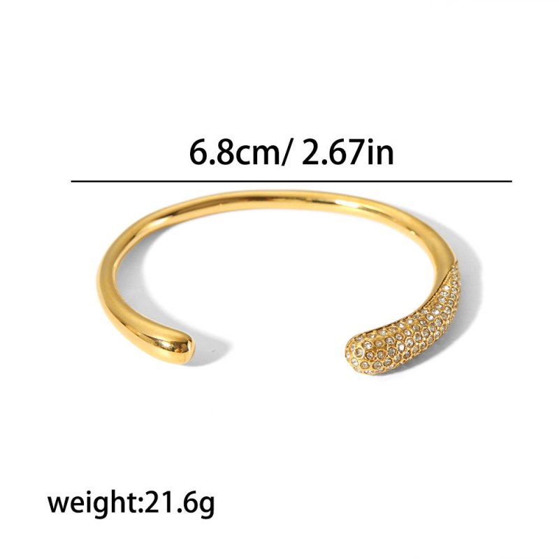 Women's Pearl Titanium Steel Bracelet $27.00 Dana Fashion Color: TB7059CZ Women's Accessories Product information: Treatment Process: Electroplating Color: TB7059,TB7059-CZ,TB7059-MX,TB7059-PE,TB7158 Material: Stainless steel Popular elements: round, ring