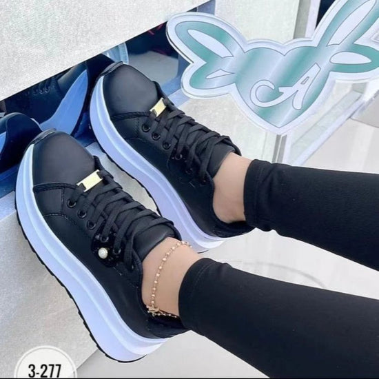 Women's Platform Shoes Lace-up White Shoes $32.02 Dana Fashion Color: Black Size: 36 Women's shoes Product information: Pattern: color matching Lining material: cloth Color: white, black, green, orange, rose Upper height: Middle top Heel height: mid heel