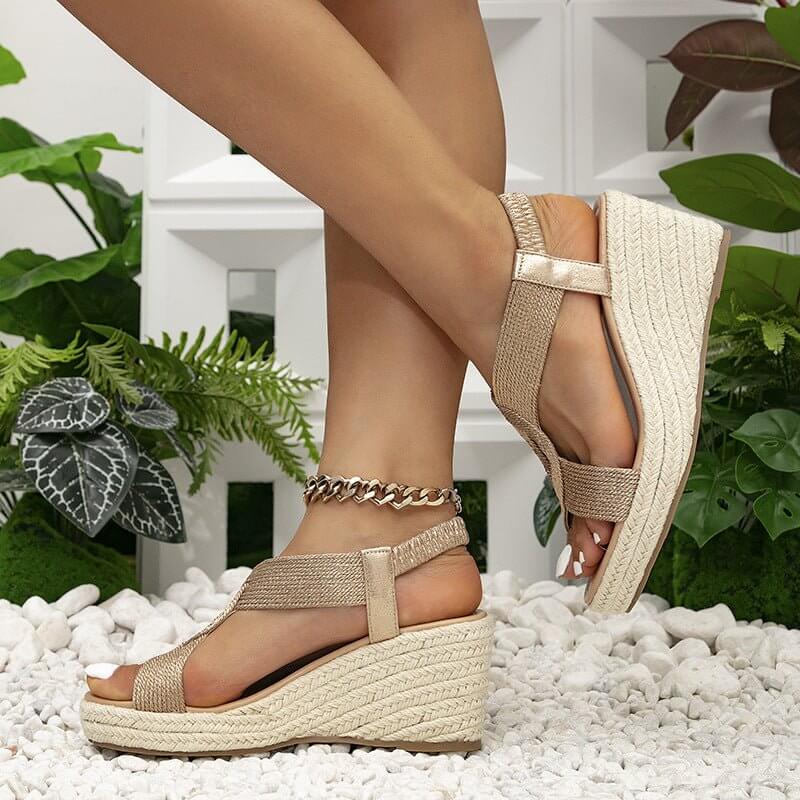 Women's Platform Wedge Sandals Casual Fashion $59.90 Dana Fashion Color: Bronze Size: 35 Women's shoes Product information: Lining material: Microfiber Toe holder shape: round head Color: khaki, royal blue, bronze Shoe Upper material: Microfiber Size: 35,