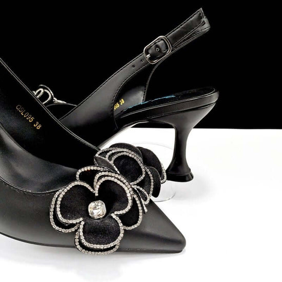 Women's Pointed Toe Shoes Bag Set Handmade Flower Decoration Simple Banquet Style $169.00 Dana Fashion Color: Black Size: 38 Women's shoes Product information: Lining material: Microfiber Color: black, brown, dark green, rose, gold, pink, blue, white Heel