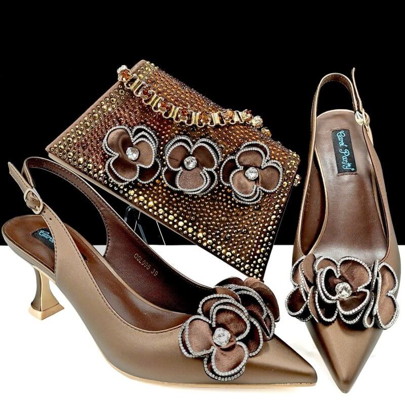 Women's Pointed Toe Shoes Bag Set Handmade Flower Decoration Simple Banquet Style $169.00 Dana Fashion Color: Brown Size: 38 Women's shoes Product information: Lining material: Microfiber Color: black, brown, dark green, rose, gold, pink, blue, white Heel