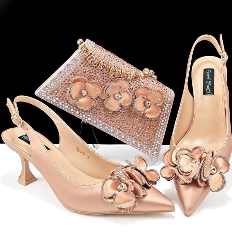 Women's Pointed Toe Shoes Bag Set Handmade Flower Decoration Simple Banquet Style $169.00 Dana Fashion Color: Peach Size: 38 Women's shoes Product information: Lining material: Microfiber Color: black, brown, dark green, rose, gold, pink, blue, white Heel
