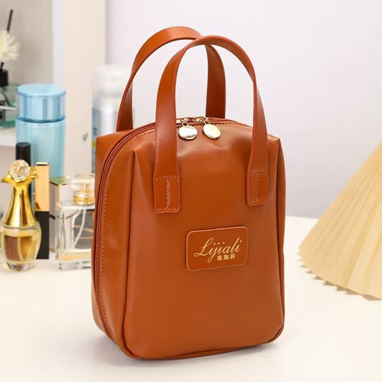 Women's Portable Storage Cosmetic Bag $20.17 Dana Fashion Color: Dark Brown Women's Bags Product information: Pattern: solid color Lining texture: Polyester Applicable scenarios: daily matching Color: white, pink, dark brown, black Applicable Gender: Fema