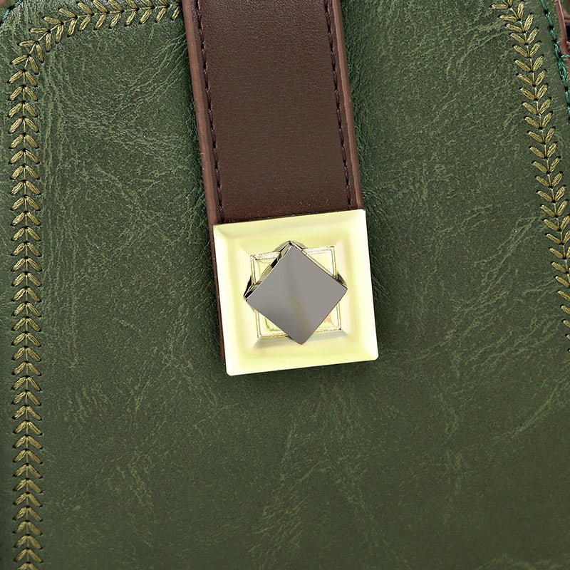 Women's Retro Easy Matching Soft Leather Textured Handbag Shoulder Crossbody $49.50 Dana Fashion Color: Black Women's Bags Product information: Color: brown, green, black, red Outer bag type: Sandwich pocket Material: PU Bag internal structure: mobile pho