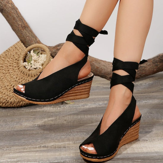 Women's Round Toe Peep Toe Winding Tape Fashion Sandals $45.50 Dana Fashion Color: Black Size: 36 Women's shoes Product information: Lining material: PU Toe bracket shape: Fish Mouth Color: black, khaki Shoe Upper material: pu Size: 36, 37, 38, 39, 40, 41