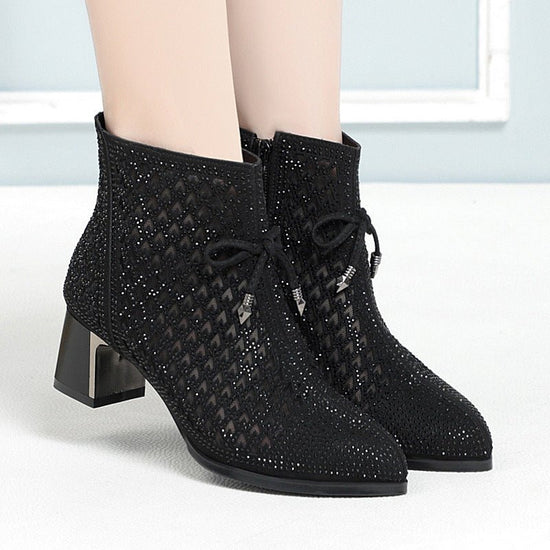 Women's Shoes Chunky Heel Mesh Boots Hollow Rhinestone High Heels $69.99 Dana Fashion Color: Black Size: 34 Women's shoes Product information: Pattern: solid color Lining material: Leather Color: black, gray Heel height: mid heel (3-5CM) Length of socks: