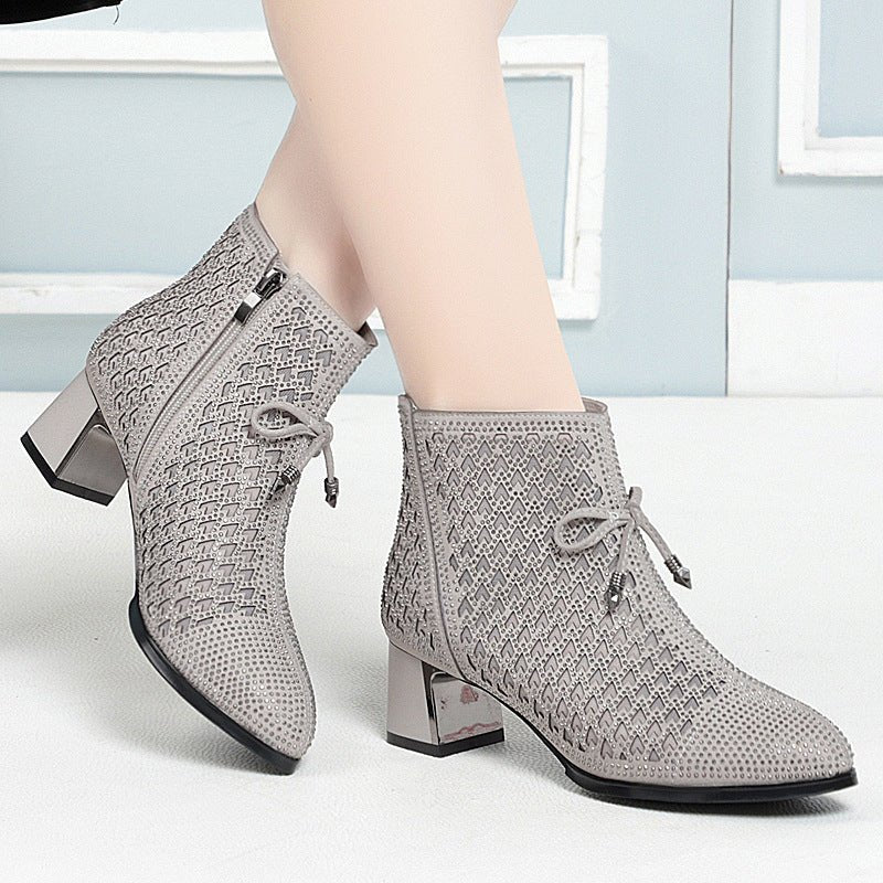 Women's Shoes Chunky Heel Mesh Boots Hollow Rhinestone High Heels $69.99 Dana Fashion Color: Black Size: 34 Women's shoes Product information: Pattern: solid color Lining material: Leather Color: black, gray Heel height: mid heel (3-5CM) Length of socks: