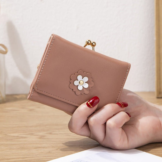 Women's Short Casual Simple Mini Student Cute Animal Kitten Wallet $17.57 Dana Fashion Color: Deep Pink Women's Bags Product information: Pattern: solid color Lining texture: Nylon Color: red, light gray, blue, black, light pink, dark pink, light purple P