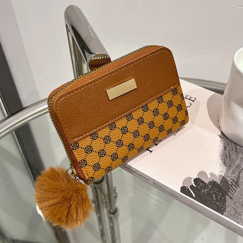 Women's Short Printing Color Contrast Korean Style Bag Wallet $13.38 Dana Fashion Color: Brown Women's Bags Product information: Pattern: Letters Lining texture: no lining Color: white, black, pink, brown Processing Method: Printing Material: PU leather P