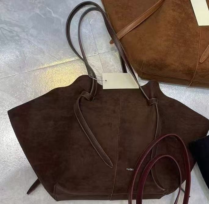 Women's Shoulder Bag Suede Frosted Large Capacity Portable Tote Bag $59.90 Dana Fashion Style: 4 Style Size: 21x15x37CM Women's Bags Product information: Line texture: Cow split leather Color: matt black, matt black, matt black, matt black, matt black, ma