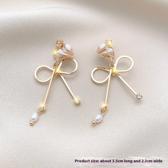 Women's Simple South Korea Fashion Tassel Ear Clip $15.00 Dana Fashion Color: Style6 Women's Accessories Product information: Treatment Process: Electroplating Color: 1# sweet temperament, 2# temperament star Moon, 3# country small flowers, 6# light butte