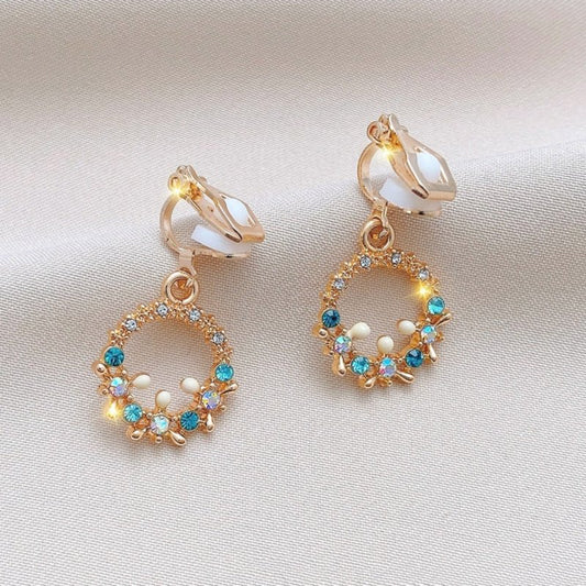 Women's Simple South Korea Fashion Tassel Ear Clip $15.00 Dana Fashion Color: Style1 Women's Accessories Product information: Treatment Process: Electroplating Color: 1# sweet temperament, 2# temperament star Moon, 3# country small flowers, 6# light butte