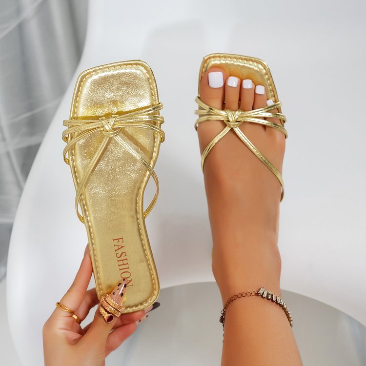 Women's Square Toe Slippers Simple Thin Strap $40.50 Dana Fashion Color: Gold Size: 36 Women's shoes Product information: Color: Gold Shoe Upper material: artificial pu Size: 36, 37, 38, 39, 40, 41, 42, 43 Sole material: rubber Applicable age: Adult Packi