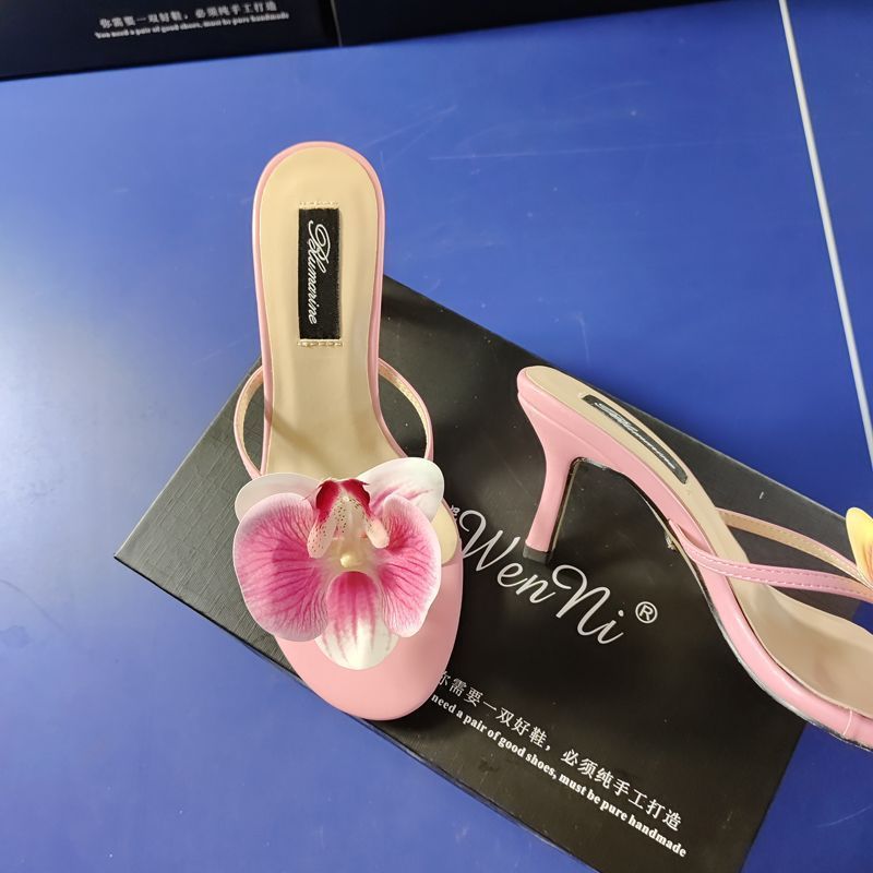 Women's Summer Fashion Flower High Heel Slippers $87.59 Dana Fashion Color: Green Size: 34 Women's shoes Product information: Lining material: PU leather Toe holder shape: Pointed Color: pink, green Shoe Upper material: synthetic leather Size: 34,35,36,37