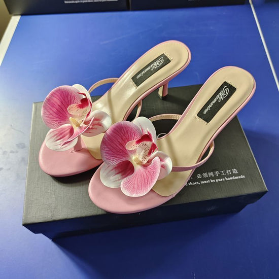 Women's Summer Fashion Flower High Heel Slippers $87.59 Dana Fashion Color: Green Size: 34 Women's shoes Product information: Lining material: PU leather Toe holder shape: Pointed Color: pink, green Shoe Upper material: synthetic leather Size: 34,35,36,37