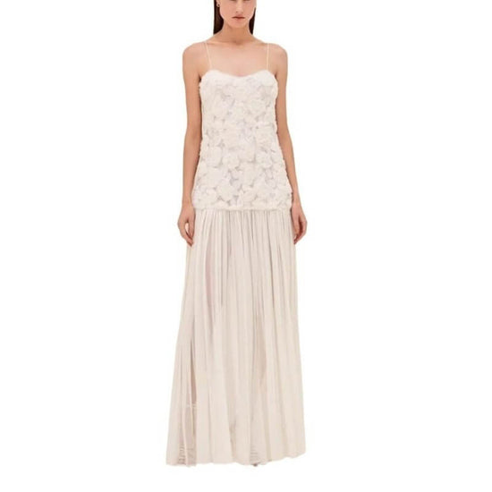 Women's Suspender Dress Three-dimensional Flowers $69.85 Dana Fashion Color: White Size: L Women's clothing Product information: Pattern: plants and flowers Color: White Waist type: high waist Size: S,M,L Combination form: Single piece Fabric name: Polyes