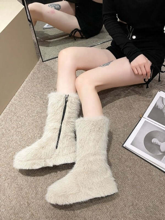 Women's Thick Bottom Fleece-lined Thermal Insulation Cotton Shoes $79.50 Dana Fashion Color: Beige Size: 35 Women's shoes Product information: Pattern: solid color Lining material: imitation leather Color: Black, Milky White Heel height: mid heel (3-5CM)